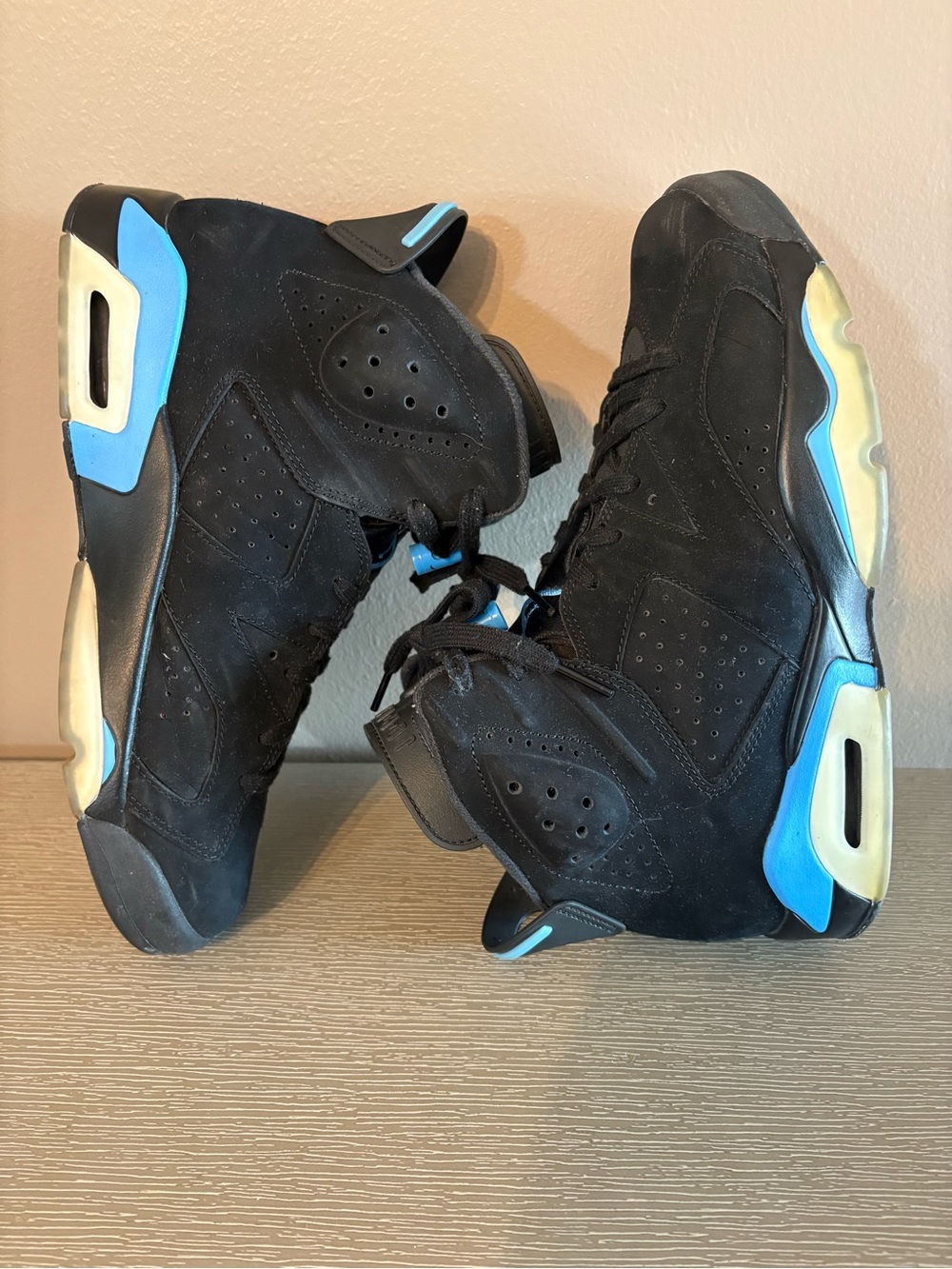 Nike Air Jordan 6 Retro UNC Black University Blue Men’s 9.5